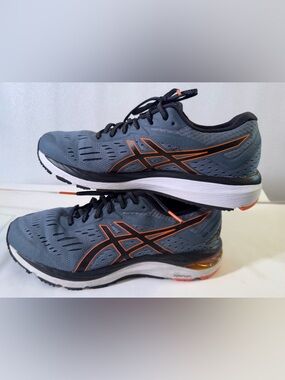 Asics Gel Cumulus 20 Men's Athletic Shoes Sneaker Running Walking Gray
Size 9